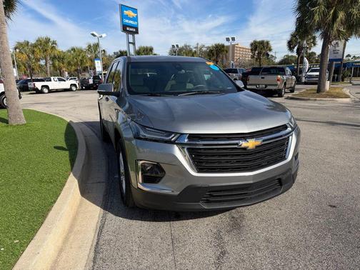 2023 Chevrolet Traverse LS