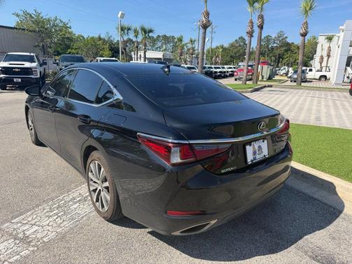 Obsidian 2019 Lexus ES 350 Base