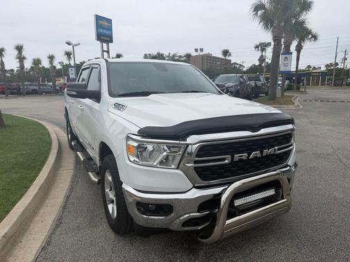 Bright White Clearcoat 2022 RAM 1500 Big Horn/Lone Star