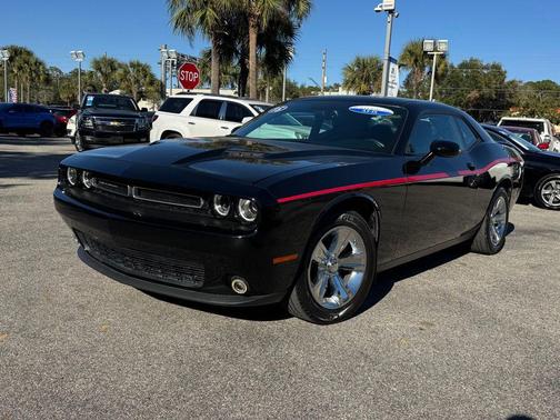2015 Dodge Challenger SXT