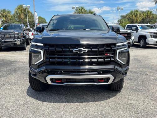 2025 Chevrolet Suburban 4WD Z71
