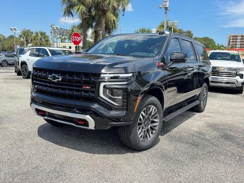 2025 Chevrolet Suburban 4WD Z71