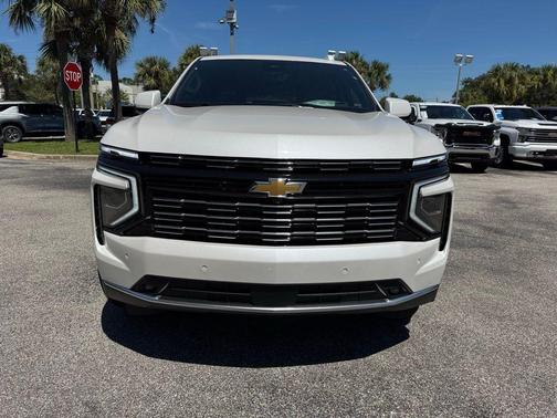 2025 Chevrolet Suburban 4WD High Country