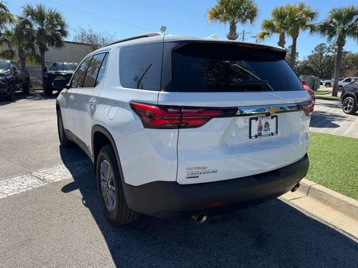 2024 Chevrolet Traverse LT Cloth