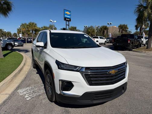 2024 Chevrolet Traverse LT Cloth