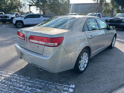 2010 Lincoln MKZ Base