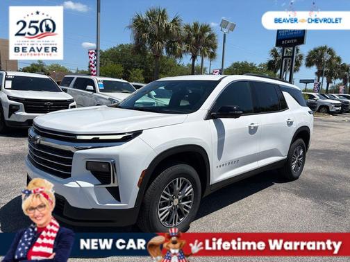 Summit White 2026 Chevrolet Traverse LT