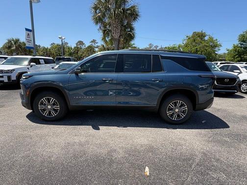 Lakeshore Blue 2026 Chevrolet Traverse LT