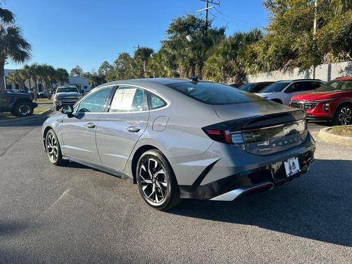 2025 Hyundai SONATA SEL