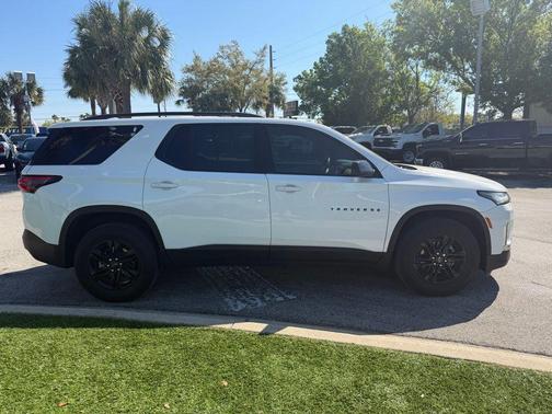 Summit White 2023 Chevrolet Traverse LS