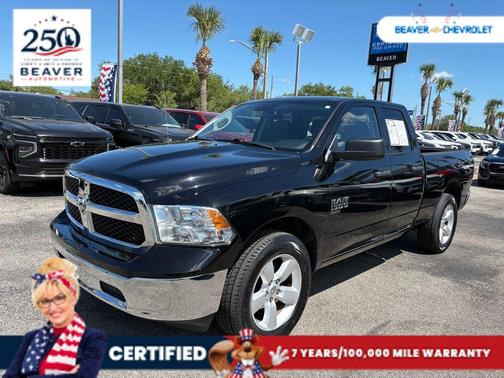 Diamond Black Crystal Pearlcoat 2024 RAM 1500 Classic SLT