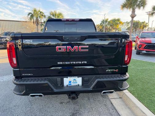 2024 GMC Sierra 1500 AT4