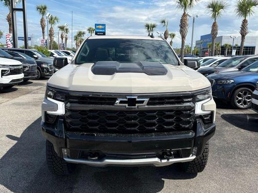 Summit White 2026 Chevrolet Silverado 1500 ZR2