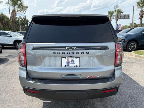 Sterling Gray Metallic 2023 Chevrolet Suburban RST