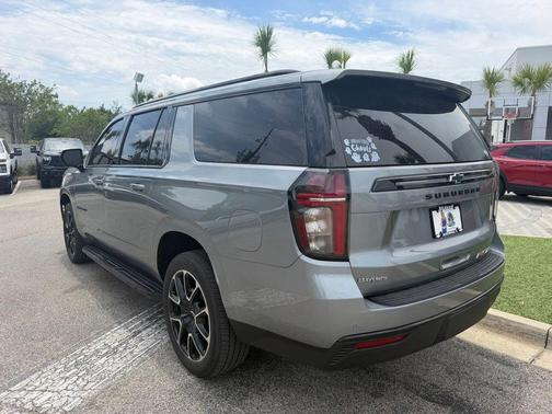 Sterling Gray Metallic 2023 Chevrolet Suburban RST
