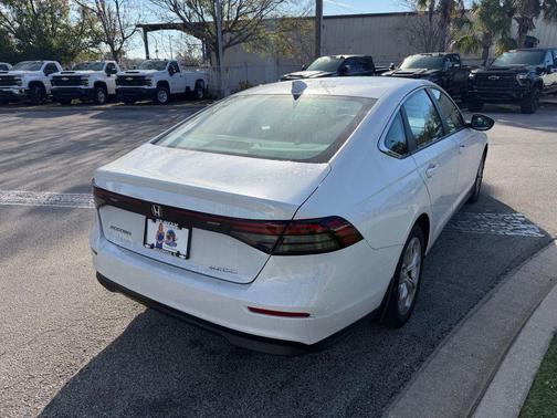 2024 Honda Accord LX 1.5T