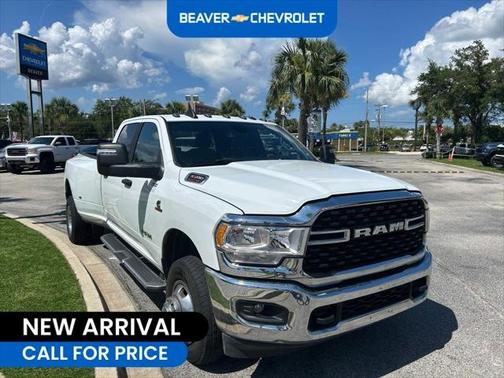 2024 RAM 3500 Big Horn Crew Cab 4x4 8' Box