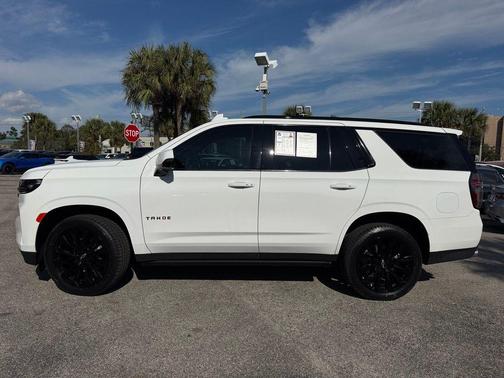 2022 Chevrolet Tahoe 4WD RST