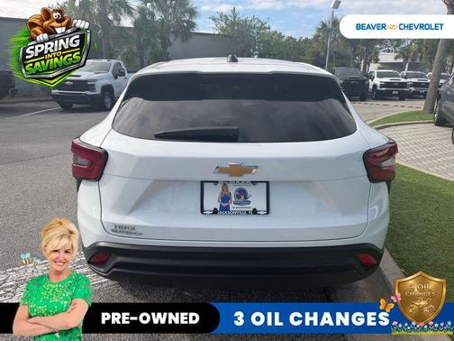 2025 Chevrolet Trax LS