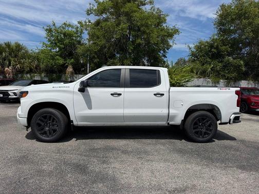 2025 Chevrolet Silverado 1500 Custom