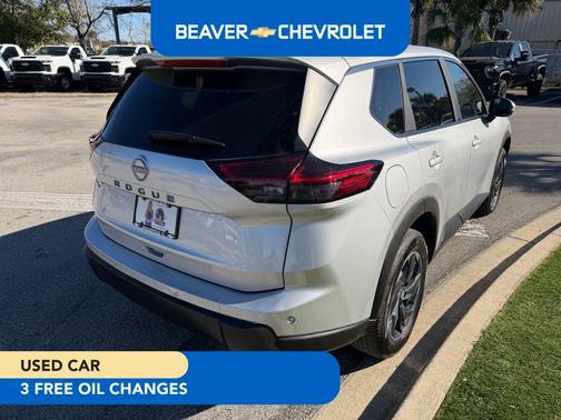 2025 Nissan Rogue SV