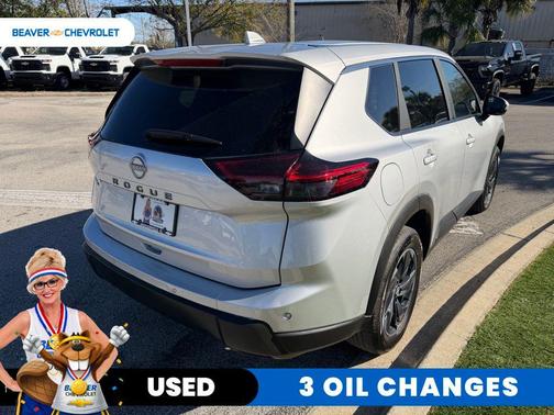 2025 Nissan Rogue SV