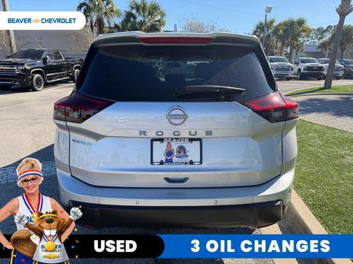 2025 Nissan Rogue SV