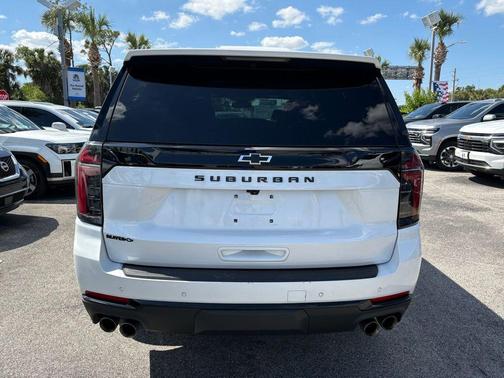 Pearl 2025 Chevrolet Suburban 4WD Z71