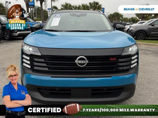 2025 Nissan Kicks SR