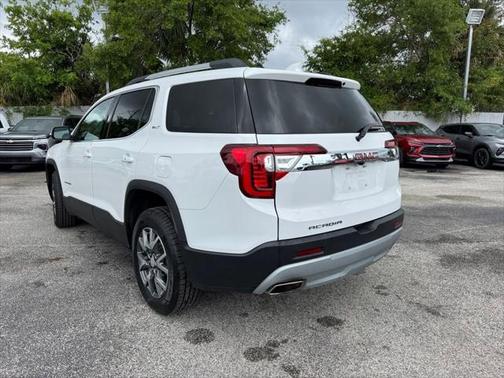 2023 GMC Acadia FWD SLT
