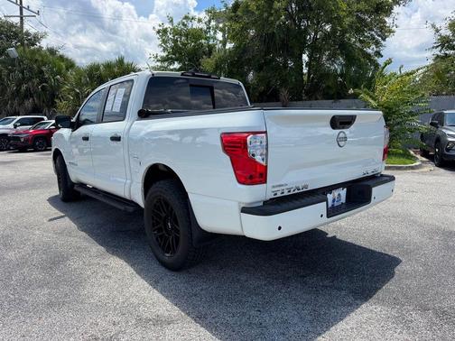 2024 Nissan Titan SV