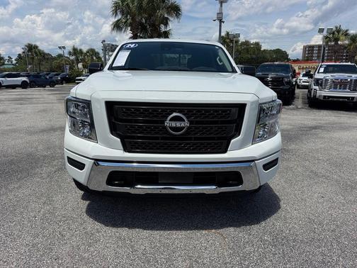 2024 Nissan Titan SV