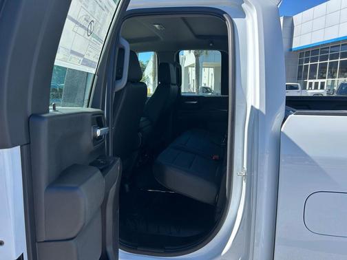 2026 Chevrolet Silverado 3500 WT