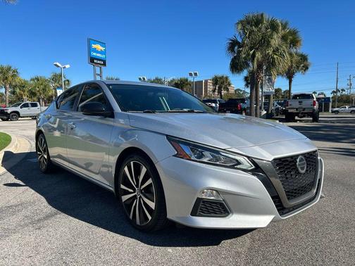 2019 Nissan Altima 2.5 SR