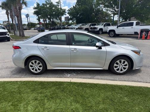 Classic Silver Metallic 2024 Toyota Corolla LE