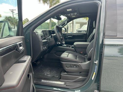 2026 Chevrolet Tahoe 4WD RST