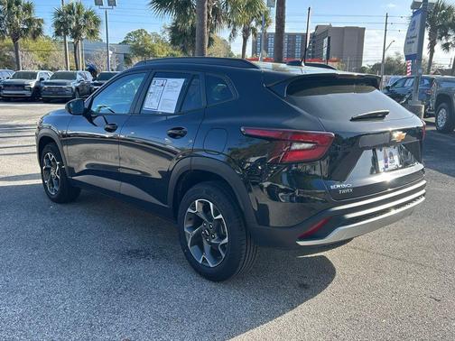 2024 Chevrolet Trax LT