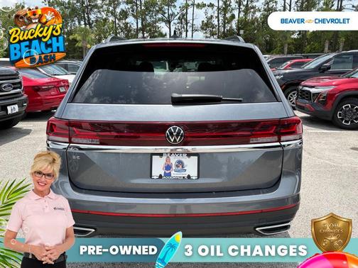 Platinum Gray Metallic 2024 Volkswagen Atlas 2.0T SE