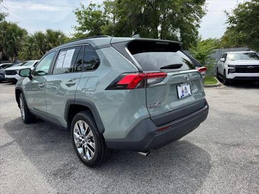 2021 Toyota RAV4 XLE Premium