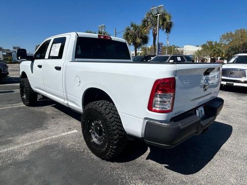 Bright White Clearcoat 2024 RAM 3500 Tradesman Crew Cab 4x2 6'4' Box
