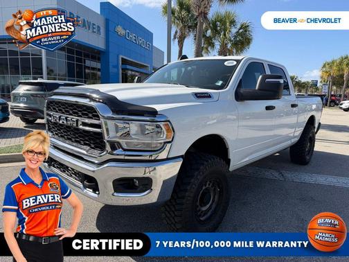 2024 RAM 3500 Tradesman Crew Cab 4x2 6'4' Box