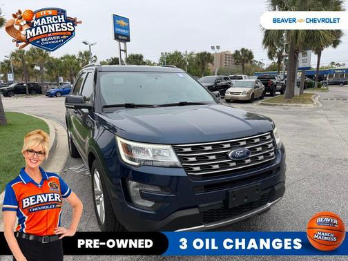 Blue 2017 Ford Explorer XLT