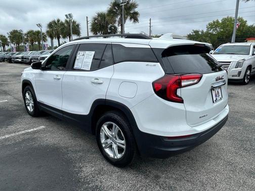 Summit White 2022 GMC Terrain SLE