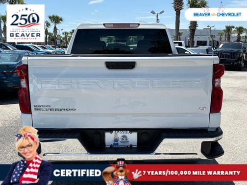 Summit White 2024 Chevrolet Silverado 1500 LT