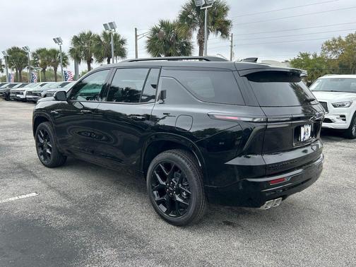 Mosaic Black Metallic 2026 Chevrolet Traverse RS