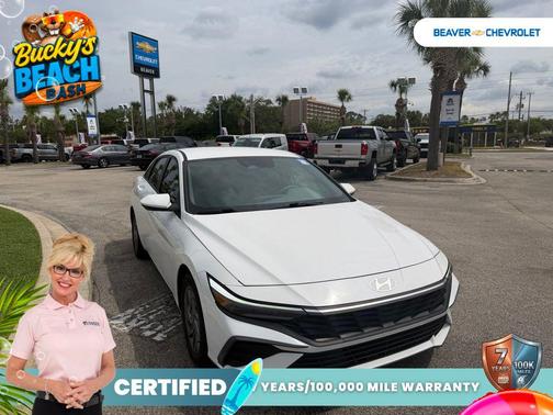 White 2024 Hyundai ELANTRA SEL
