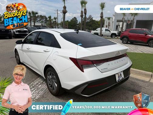 White 2024 Hyundai ELANTRA SEL