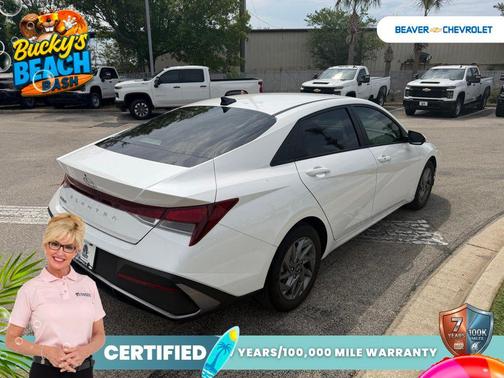 White 2024 Hyundai ELANTRA SEL
