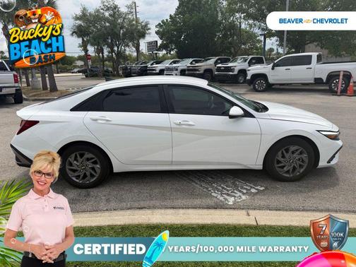 White 2024 Hyundai ELANTRA SEL