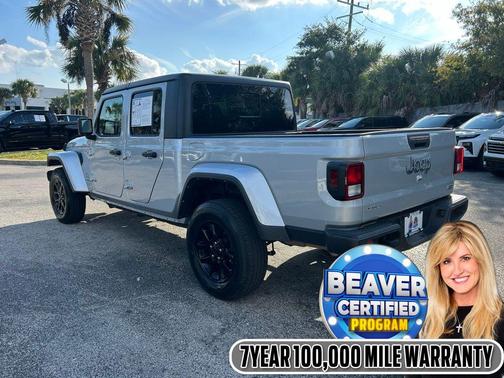 2023 Jeep Gladiator Overland